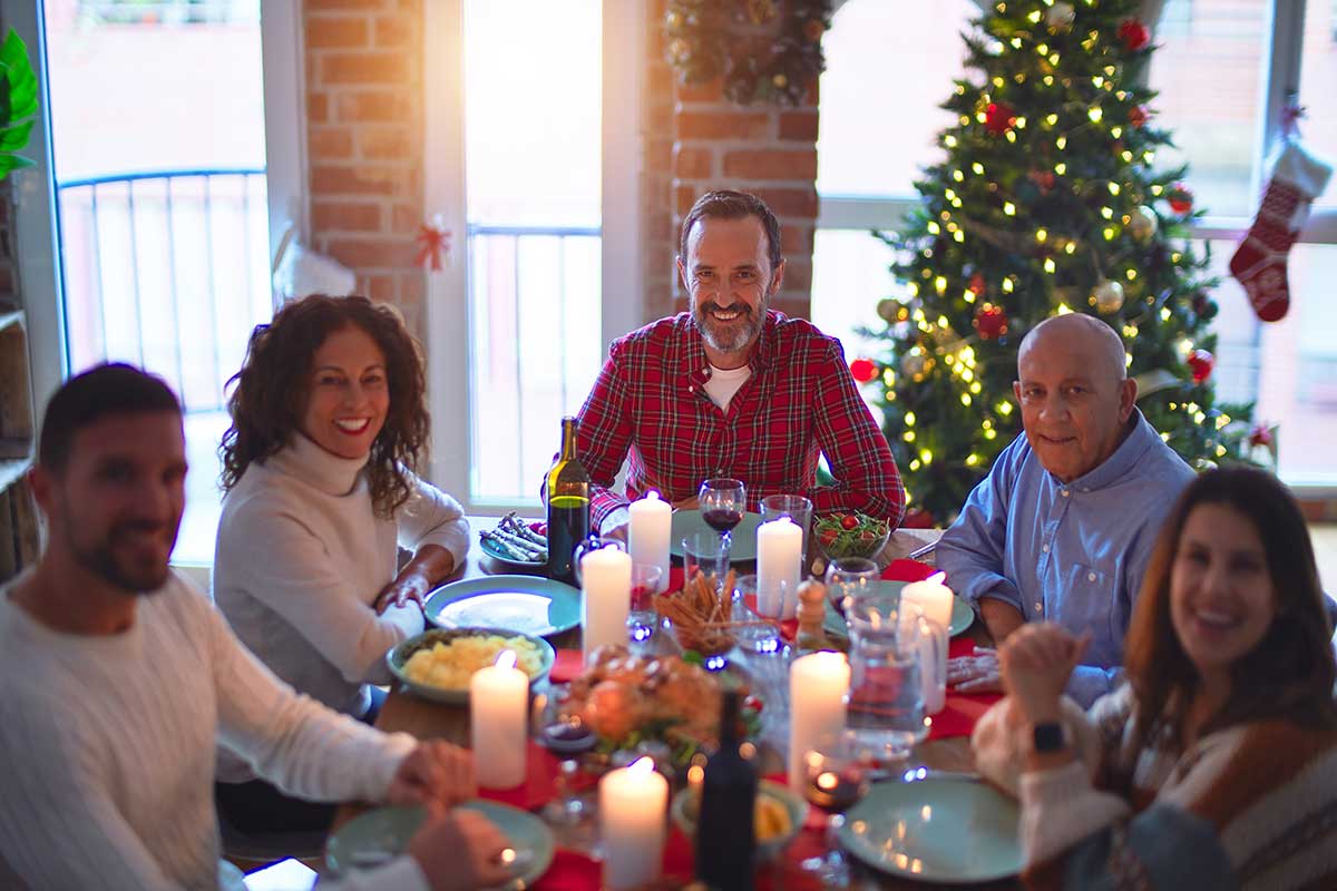 group going through alcohol addiction recovery during the holidays