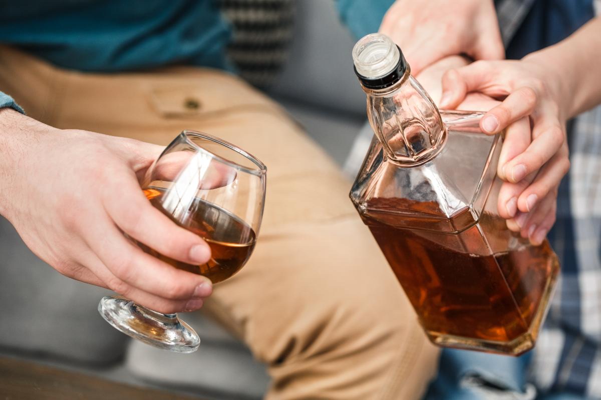 a person wonders if vivitrol and alcohol cravings are connected