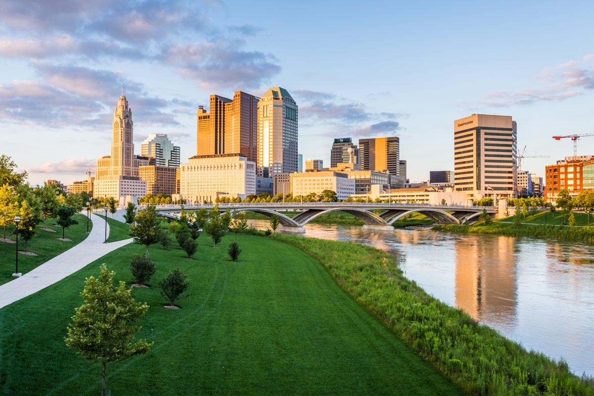 skyline of columbus, oh to represent addiction recovery resources in the city